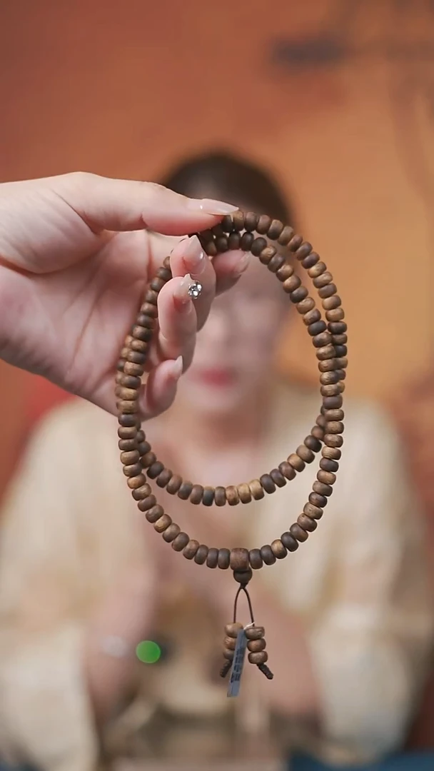 沉香沉香枕乌身圆叶算盘珠手C+沉香碎屑