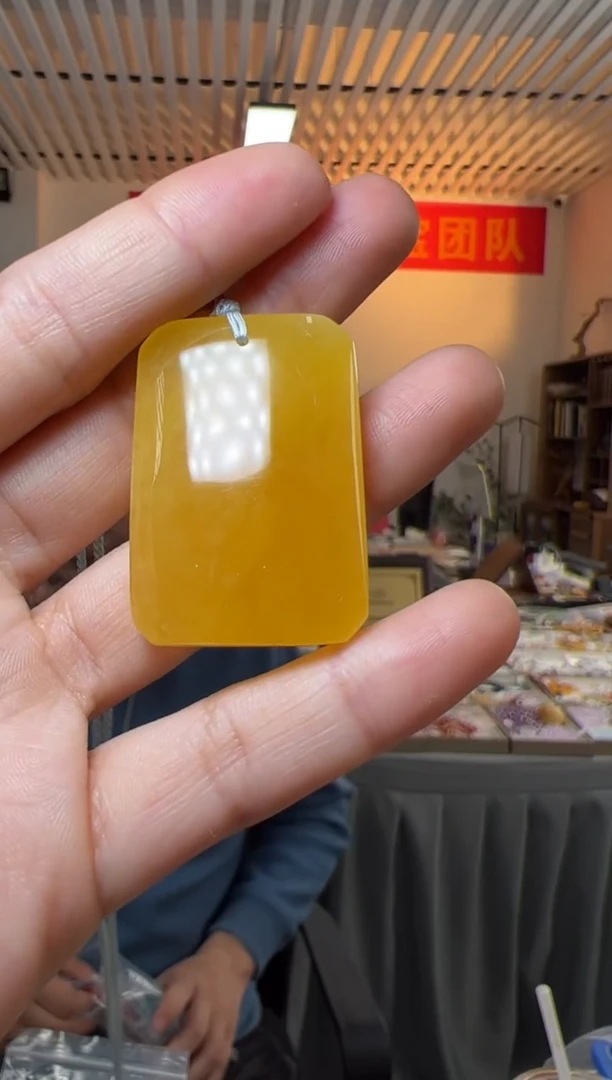 【闪购商品】琥珀颈饰未镶嵌俄料鸡油黄蜜蜡