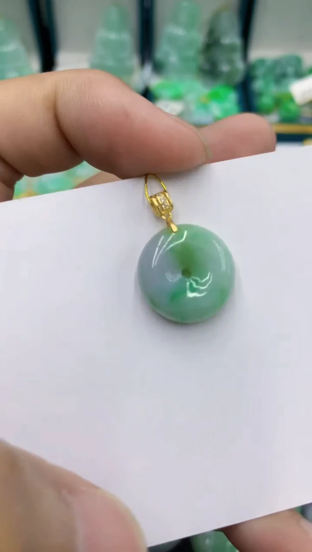 翡翠未镶嵌颈饰1111111111