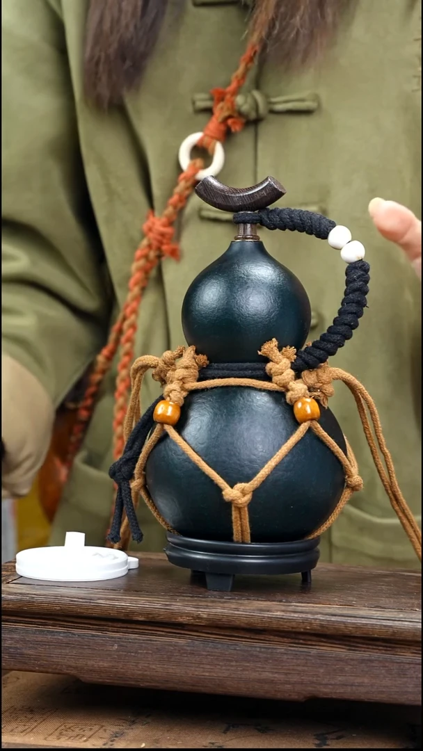 YE064复古网兜款天然酒葫芦（一物一拍）