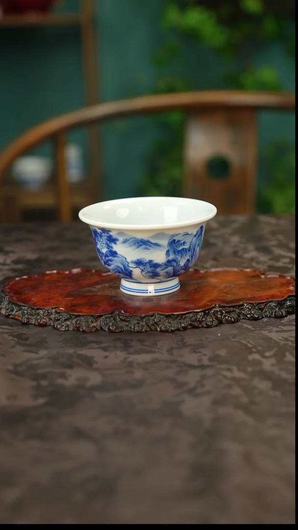 青花手绘山水主人杯