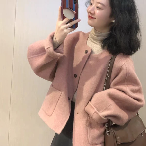 依依妈早春圆领气质羊毛大衣短外套小个子