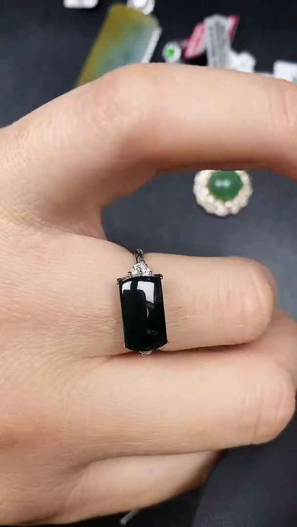 银S925镶嵌戒指翡翠5700