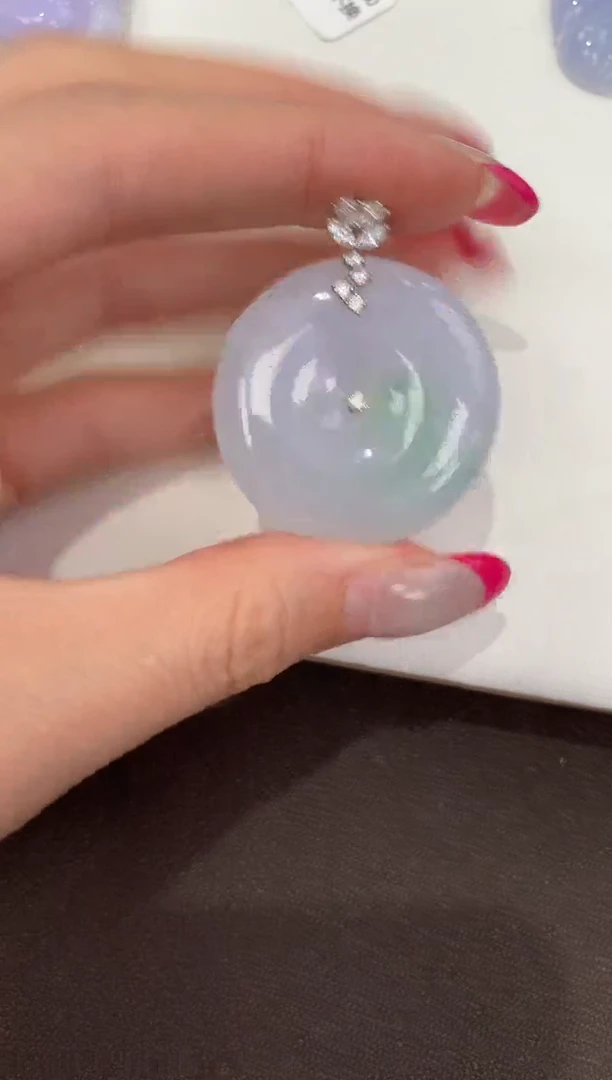 颈饰18K金镶嵌翡翠天然缅甸a货翡翠