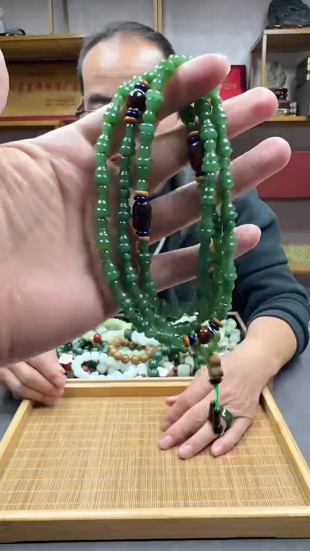 未镶嵌和田玉挂件8俄碧