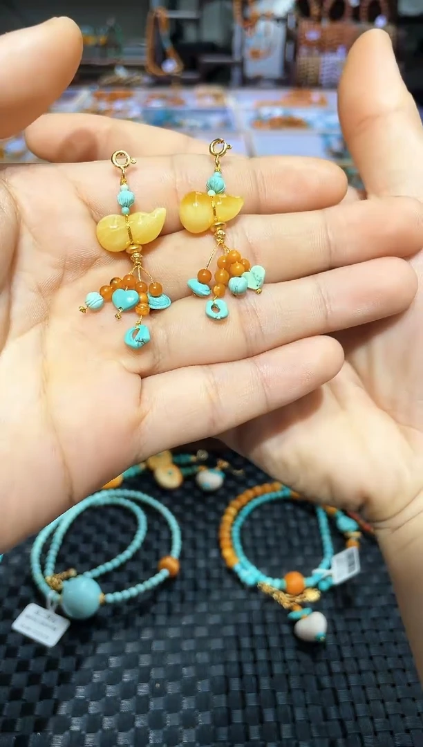 【闪购商品】琥珀手链未镶嵌多样发其一