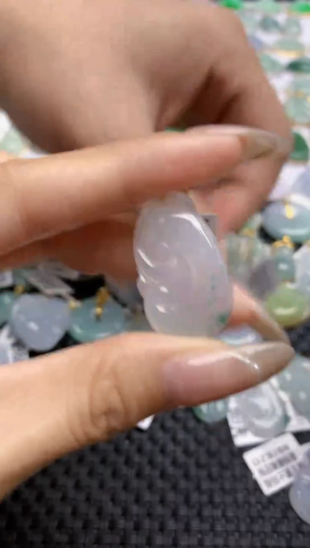 【闪购商品】翡翠颈饰18K金镶嵌天然翡翠A货