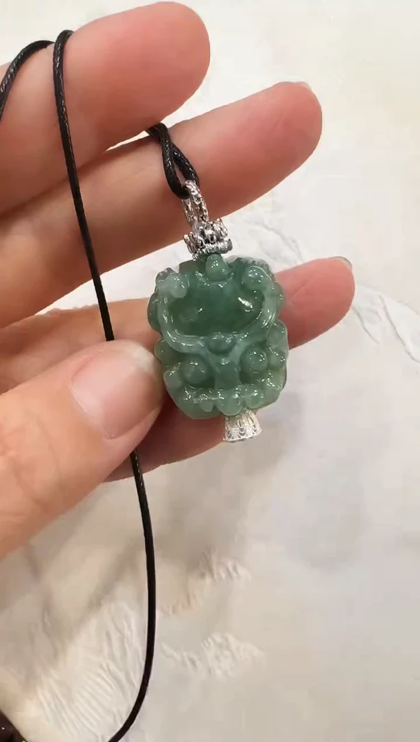 颈饰未镶嵌翡翠国风