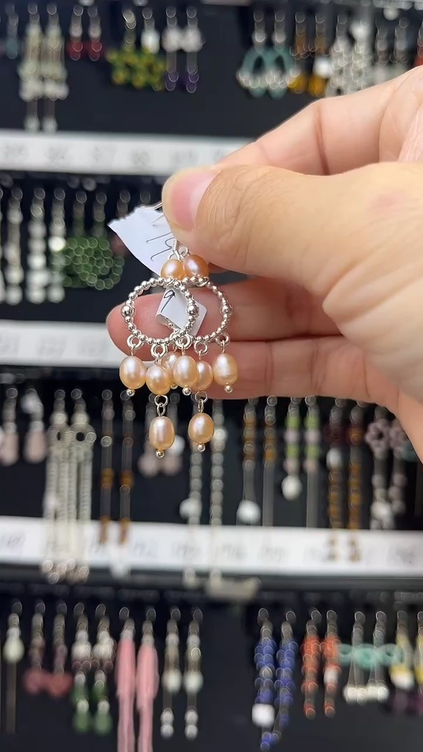 未镶嵌翡翠耳饰淡***?淡漠浮云