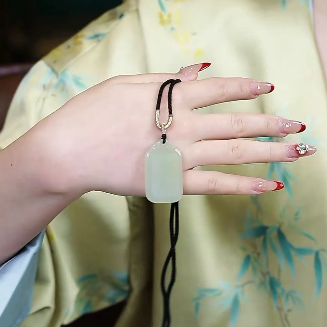 【睿泽鉴宝】和田玉晴水无事牌吊坠41*24*5* SP2173