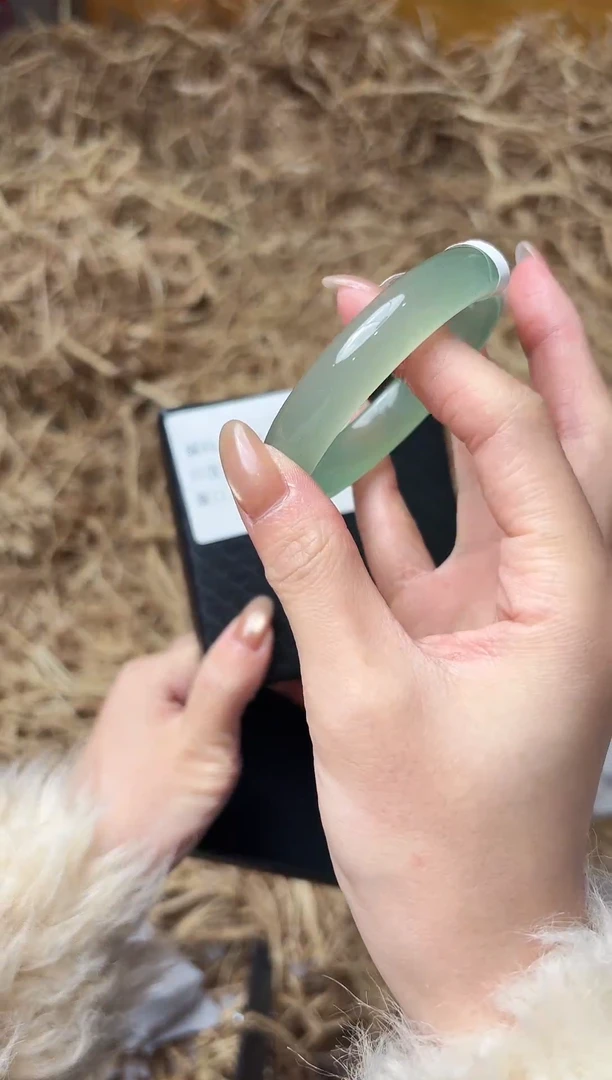 未镶嵌手镯石英质玉1460圈口50