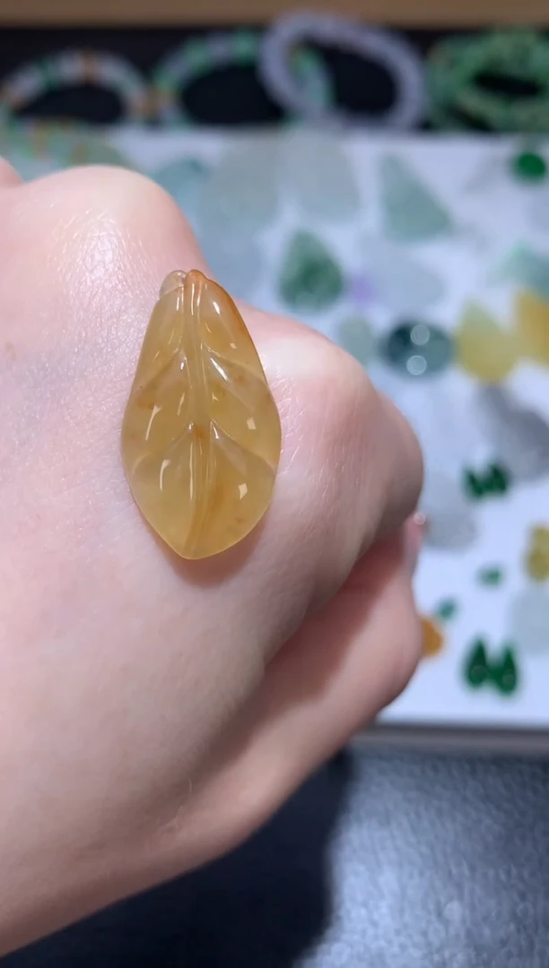 未镶嵌定制翡翠叶子