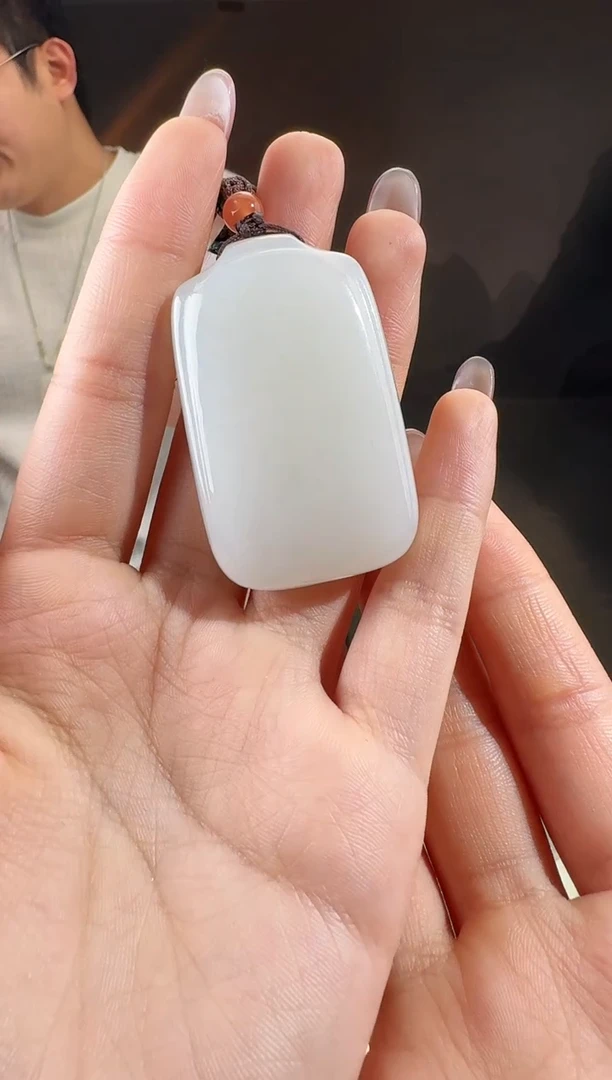 颈饰未镶嵌和田玉无事牌