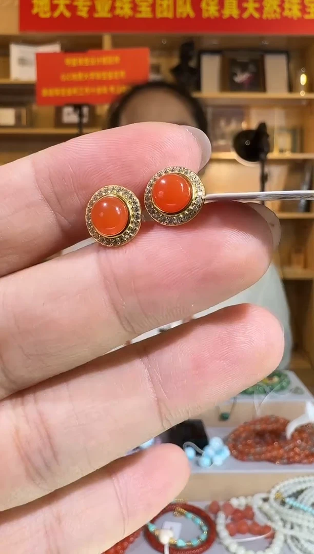 银S925镶嵌南红玛瑙耳饰保山冰红圆形耳钉
