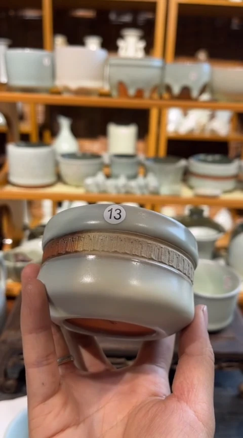 J***北宋官瓷玉轮杯微瑕