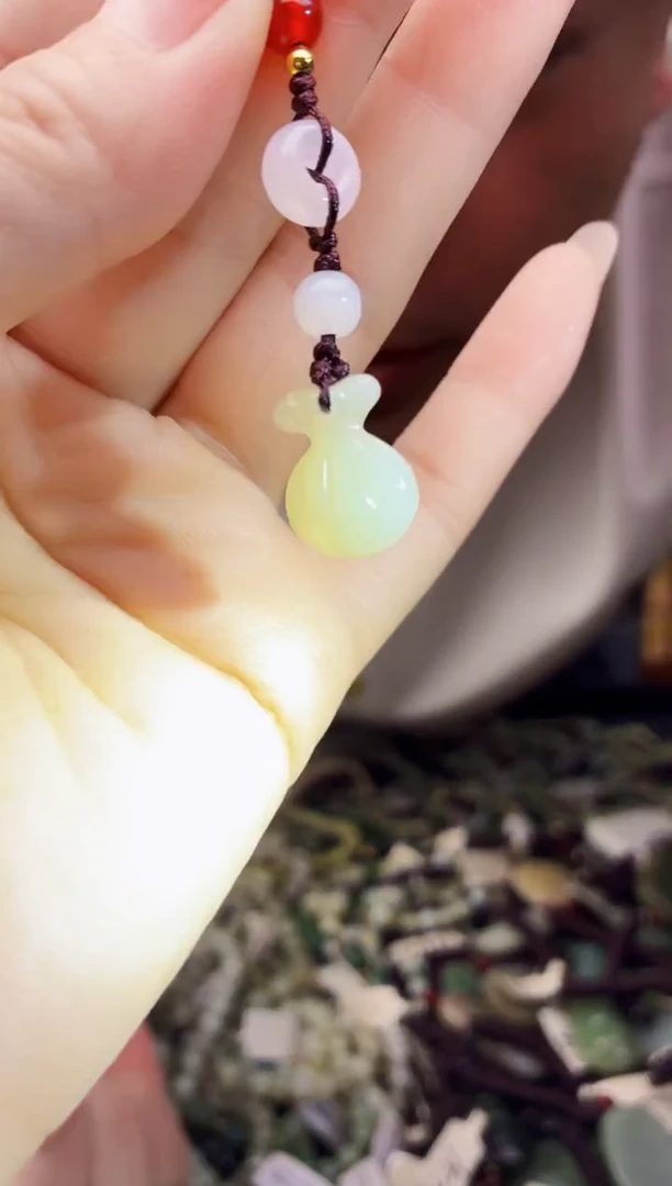 颈饰未镶嵌和田玉多样性发货，拍一发一