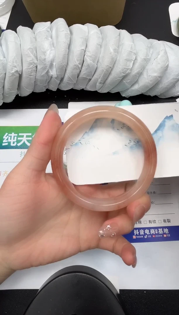 【闪购商品】石英质玉手镯未镶嵌300-62.1