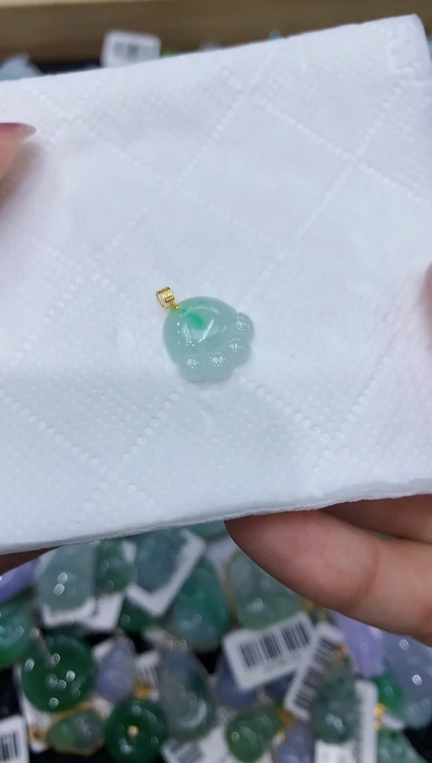 翡翠18K金镶嵌颈饰111111111111