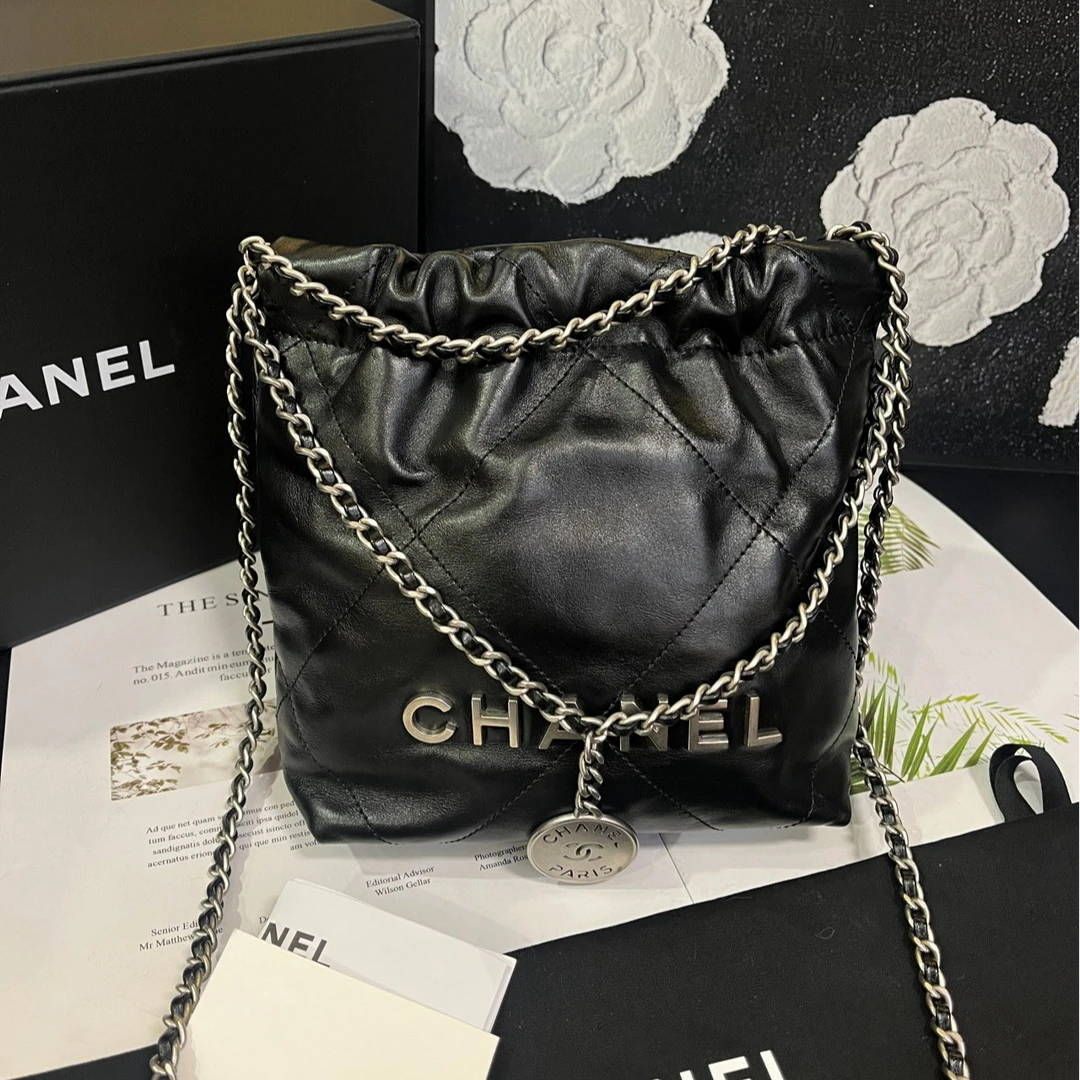 全新未使用 Chanel/香奈儿 23S黑银22bag mini斜挎包B1765