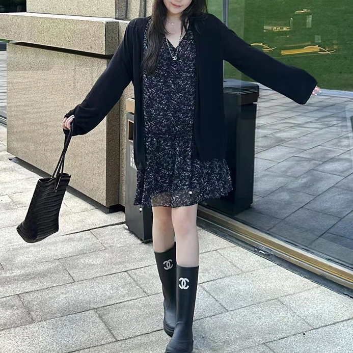 大码女装复古黑色碎花背心连衣裙早秋新款胖mm梨型身材巨显瘦裙子