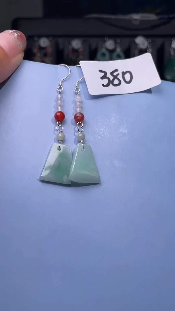 未镶嵌翡翠耳饰喜欢拍