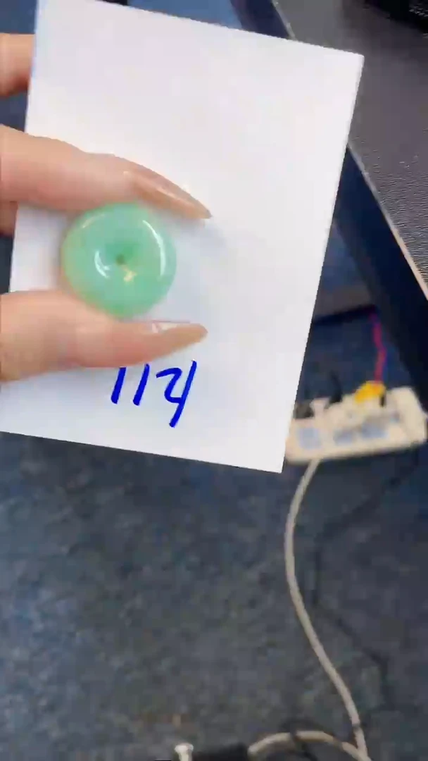 【闪购商品】翡翠颈饰未镶嵌00000000