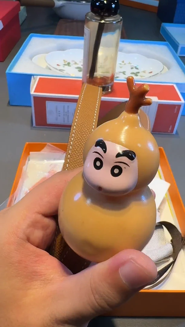 YDA女 小新全球小新全球小新全球