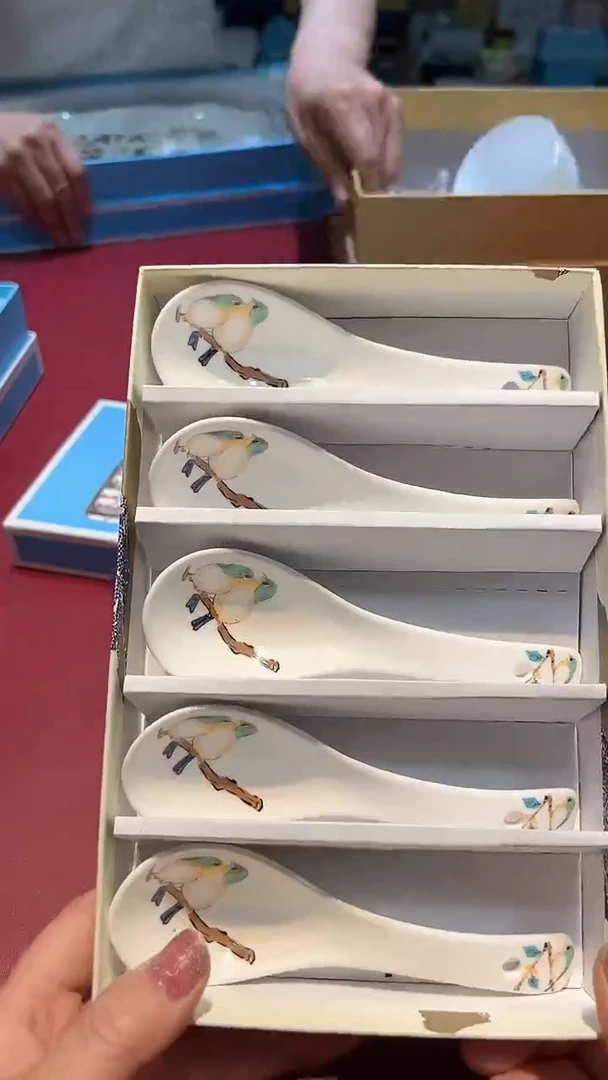 【闪购商品】瓷片锅碗瓢盆一件不剩