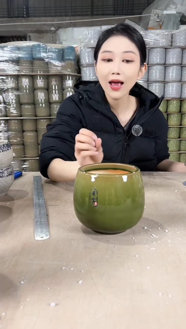 【闪购商品】陶瓷龙蛋裂纹深绿13x13