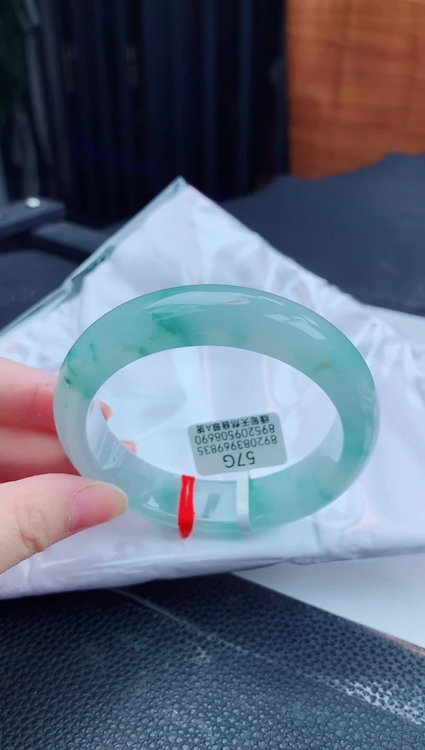 翡翠手镯未镶嵌缅甸天然翡翠A货手镯