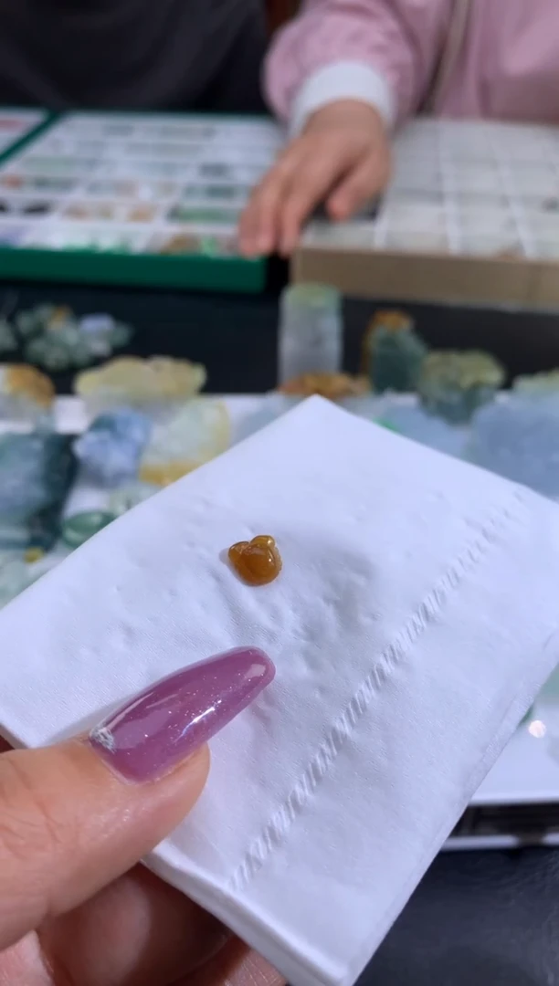 未镶嵌定制翡翠无****丝翡翠