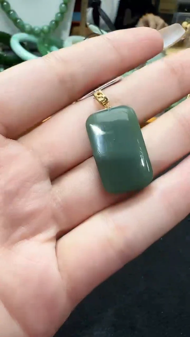 【闪购商品】和田玉吊坠(赠链)未镶嵌5