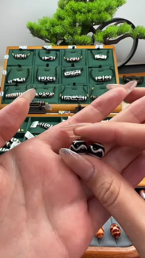 玛瑙/玉髓（覆膜）颈饰未镶嵌109.（微瑕随机发货）