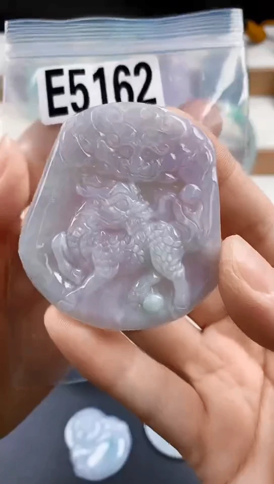 颈饰未镶嵌翡翠天然翡翠吊坠挂件