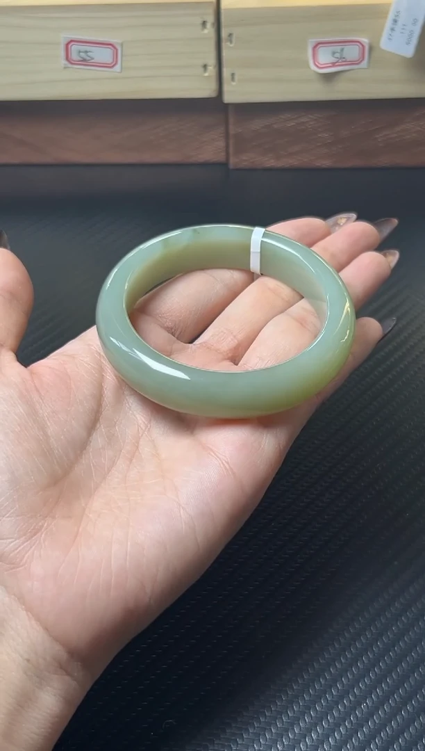 未镶嵌手镯和田玉且末且末蓝微色差57Mm