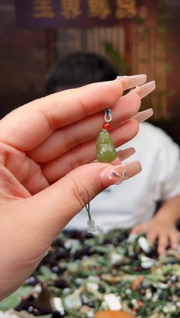 【闪购商品】和田玉颈饰未镶嵌多样性发一