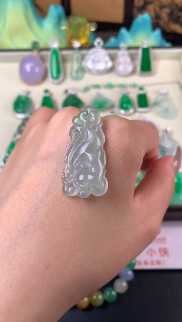 未镶嵌定制翡翠毛货