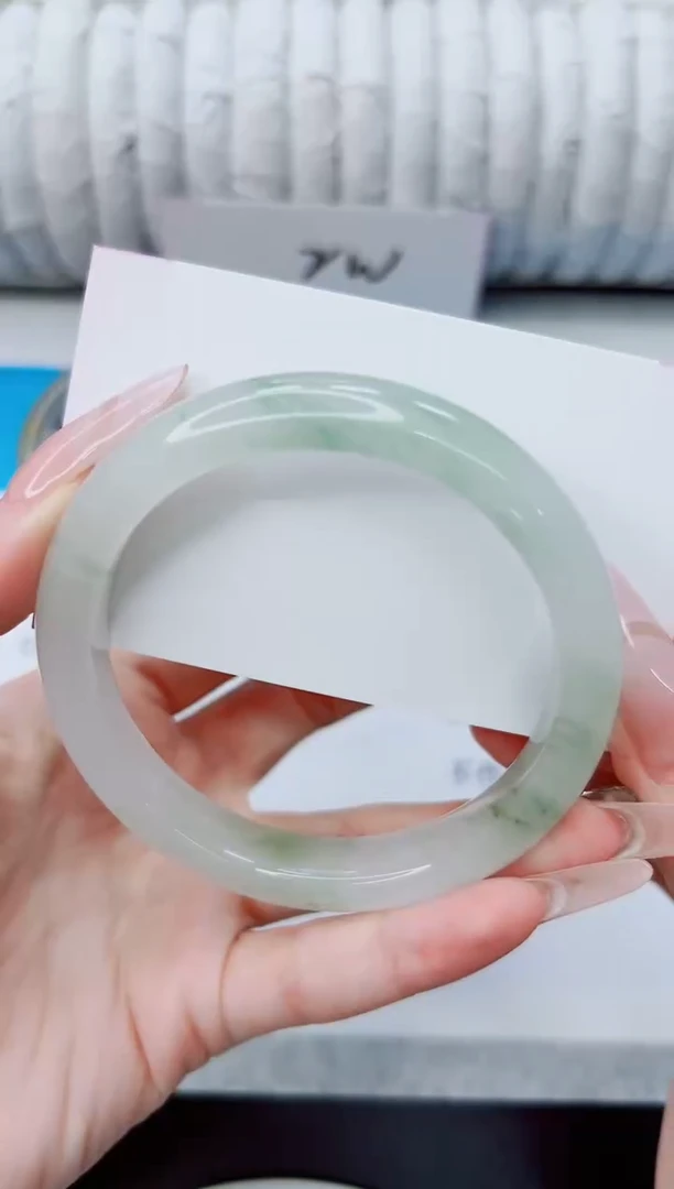 石英质玉手镯未镶嵌142/59.6