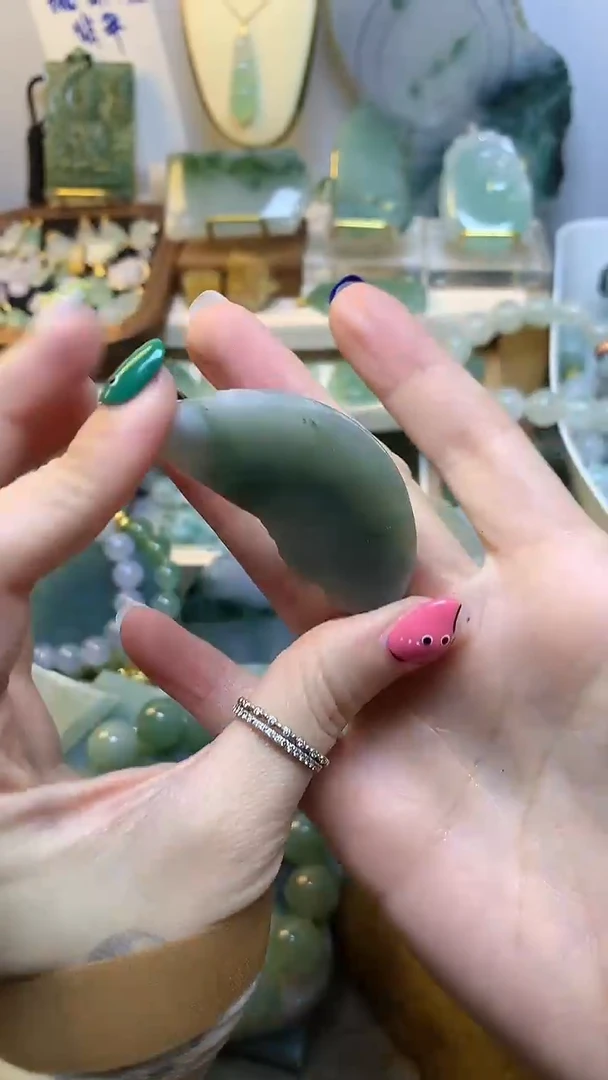 未镶嵌挂件翡翠 缅甸A货翡翠，没有运费险
