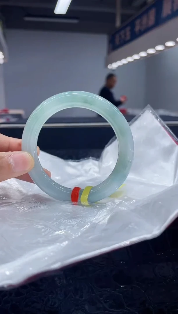 未镶嵌手镯翡翠6
