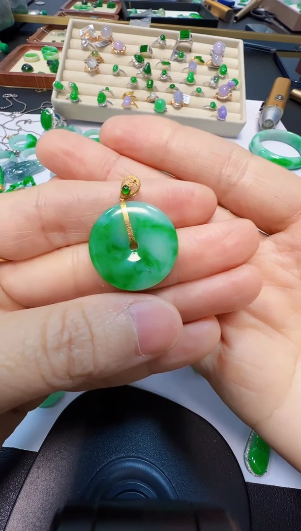 吊坠(不含链)未镶嵌翡翠2980