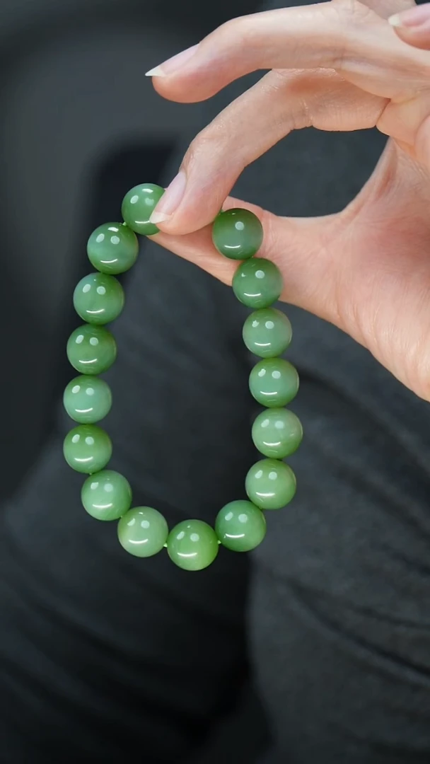 未镶嵌手链和田玉1