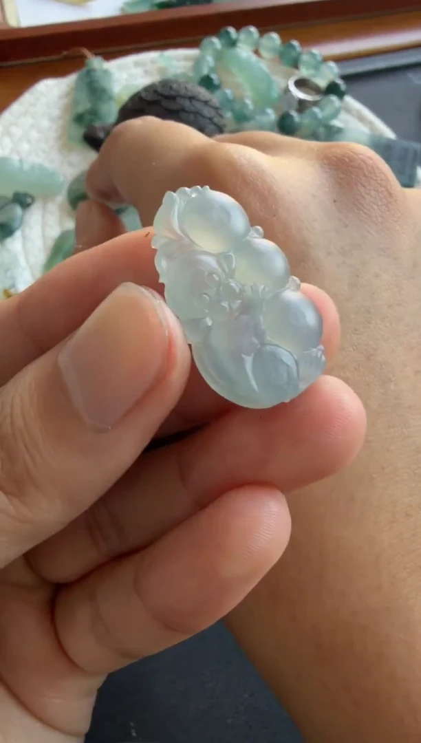 未镶嵌定制翡翠猴子