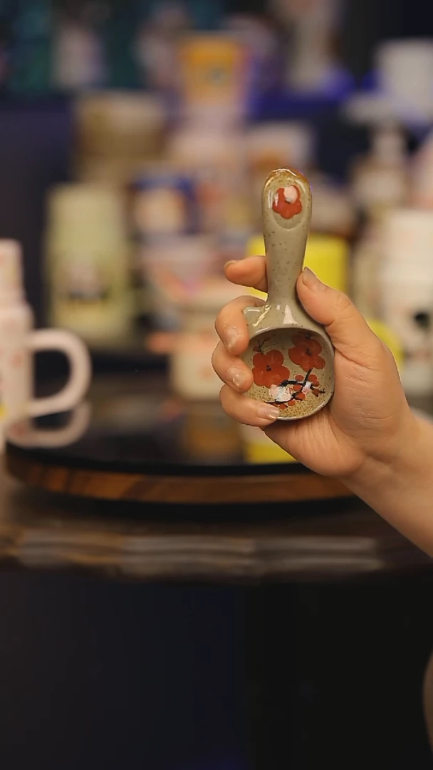 【闪购商品】摆件景德镇釉下彩绘设计师款式陶瓷