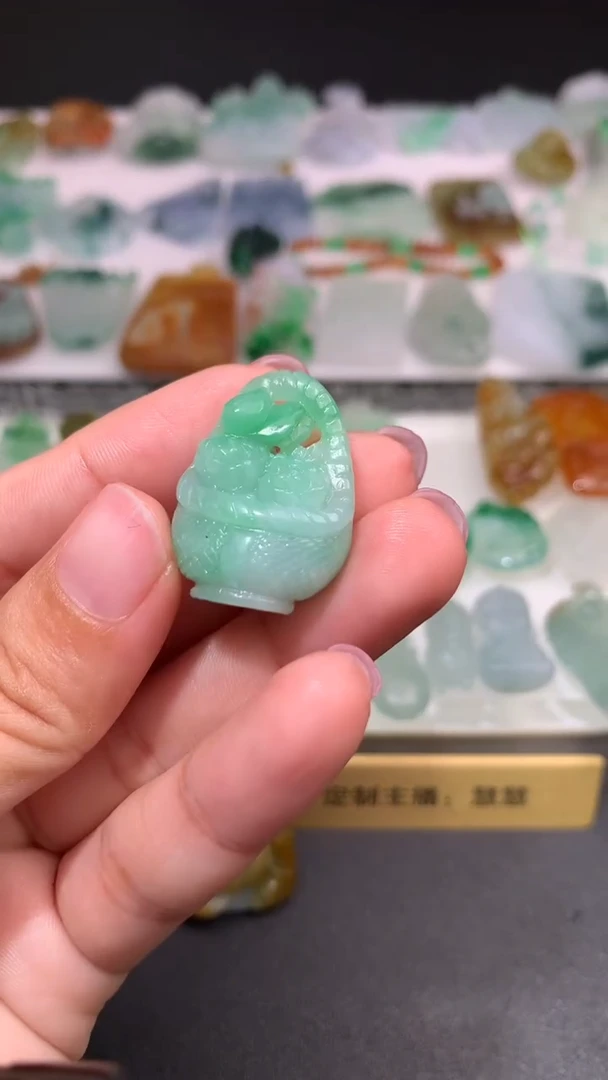 定制翡翠未镶嵌
