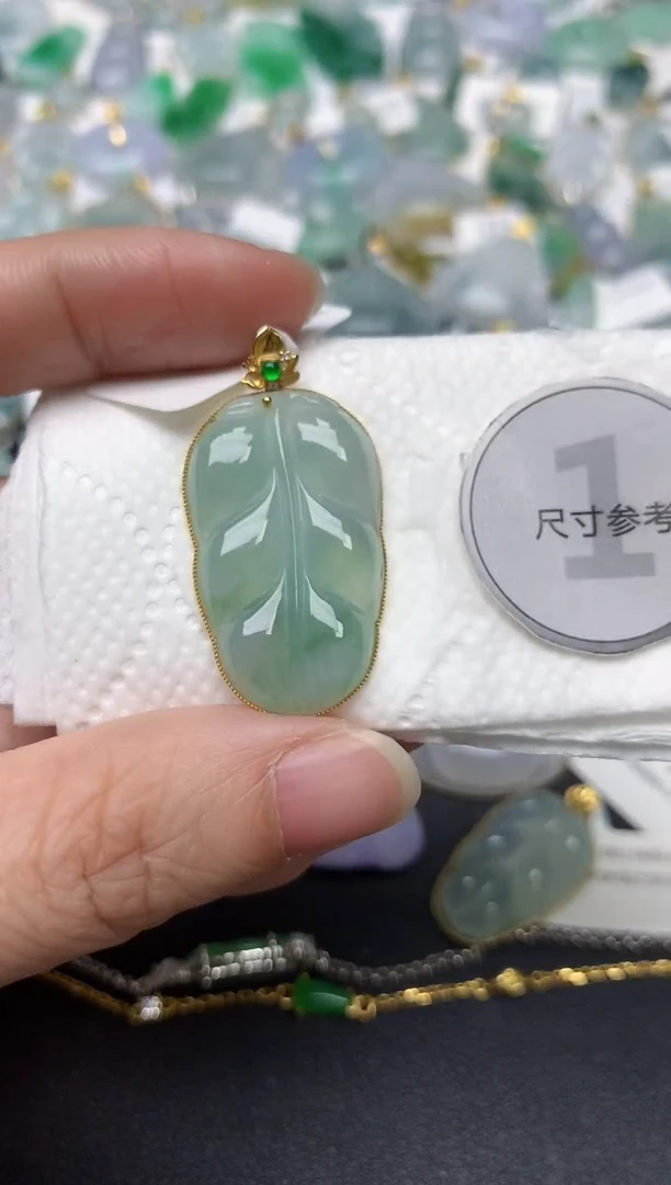 颈饰未镶嵌翡翠天然缅甸A货翡翠