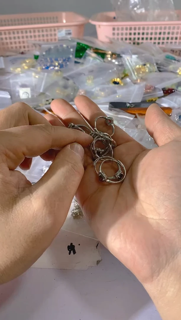 【闪购商品】水晶颈饰银S925镶嵌X146红宝，蓝宝，多样性发一件赠链