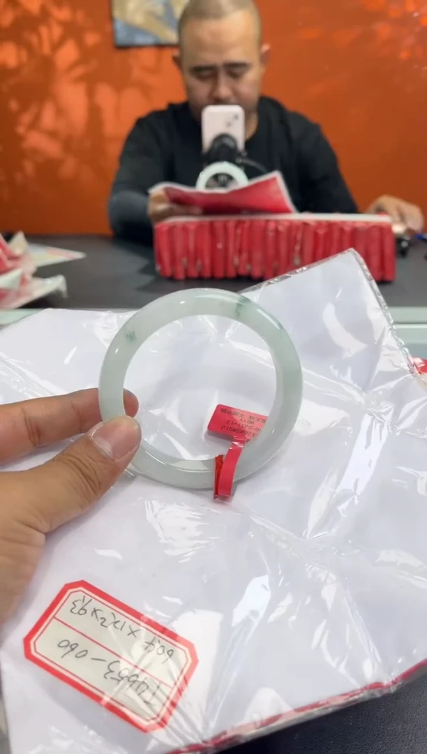 未镶嵌手镯翡翠黄*黄1