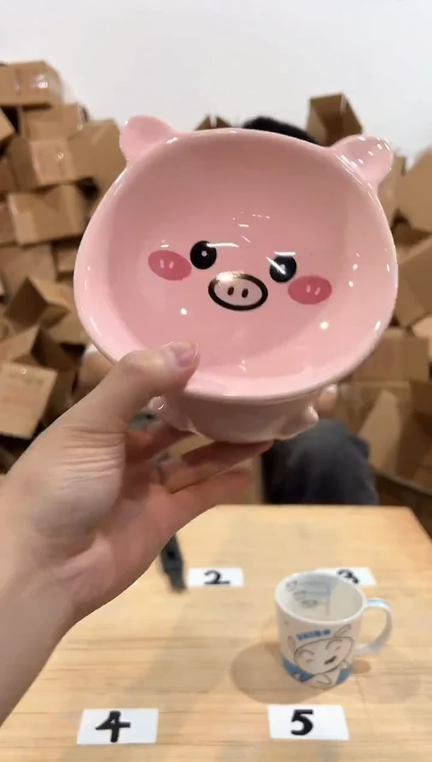 瓷片小猪猫碗