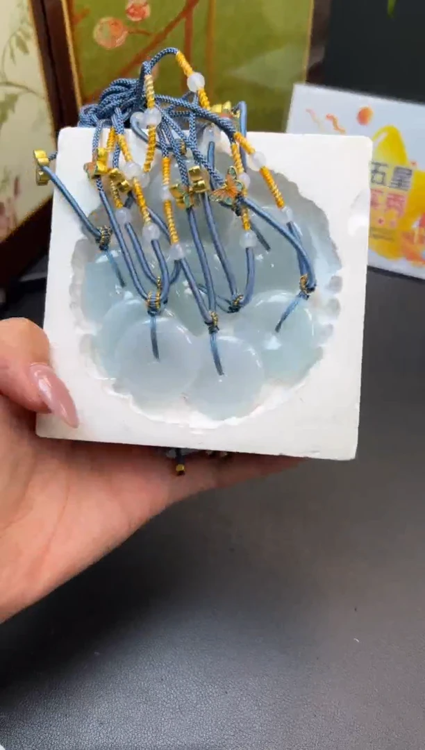 颈饰未镶嵌翡翠宁**远中平安扣-25111911A-多样性发一